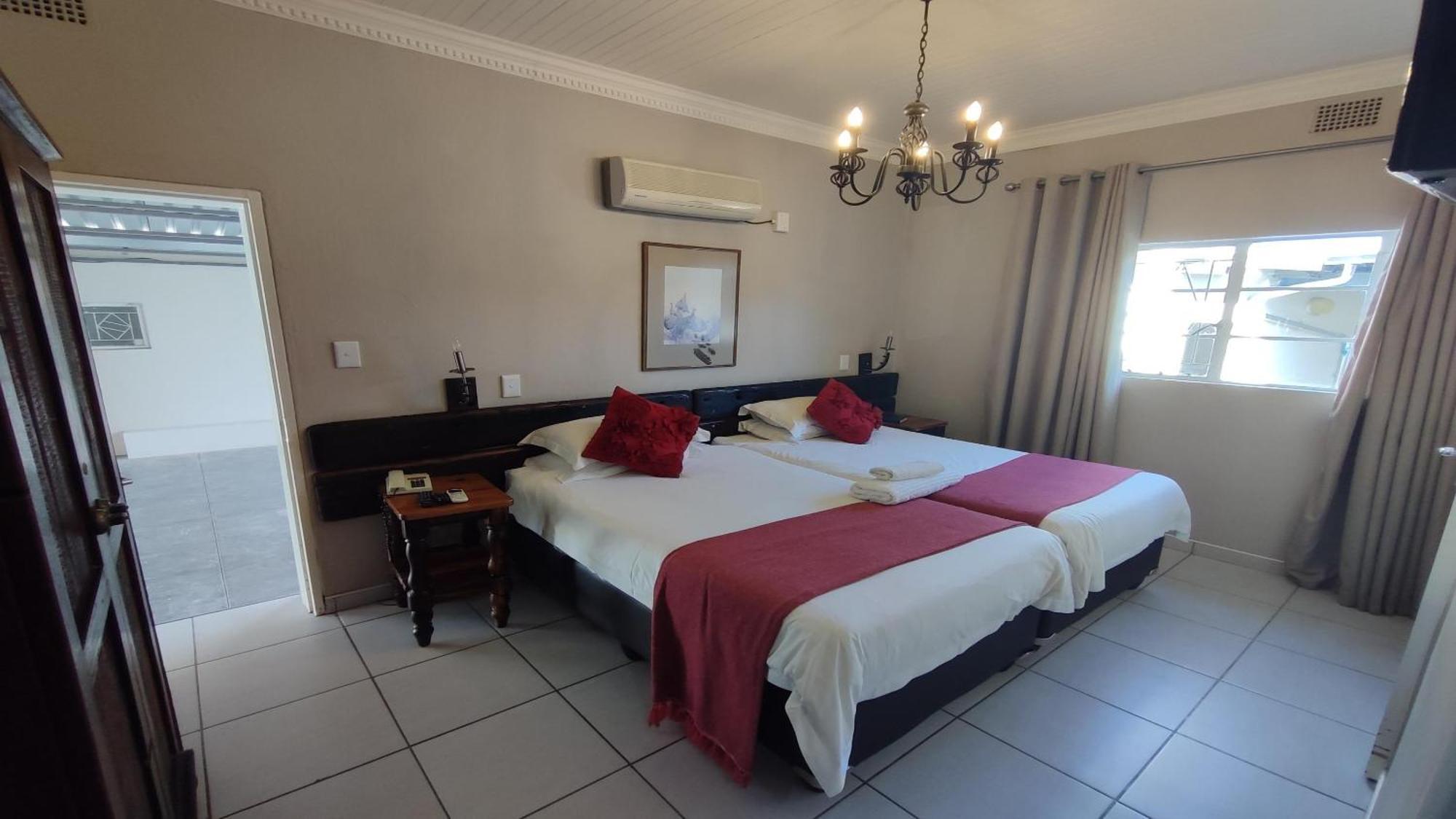 קיטמנשופ Bird'S Nest Guest House מראה חיצוני תמונה